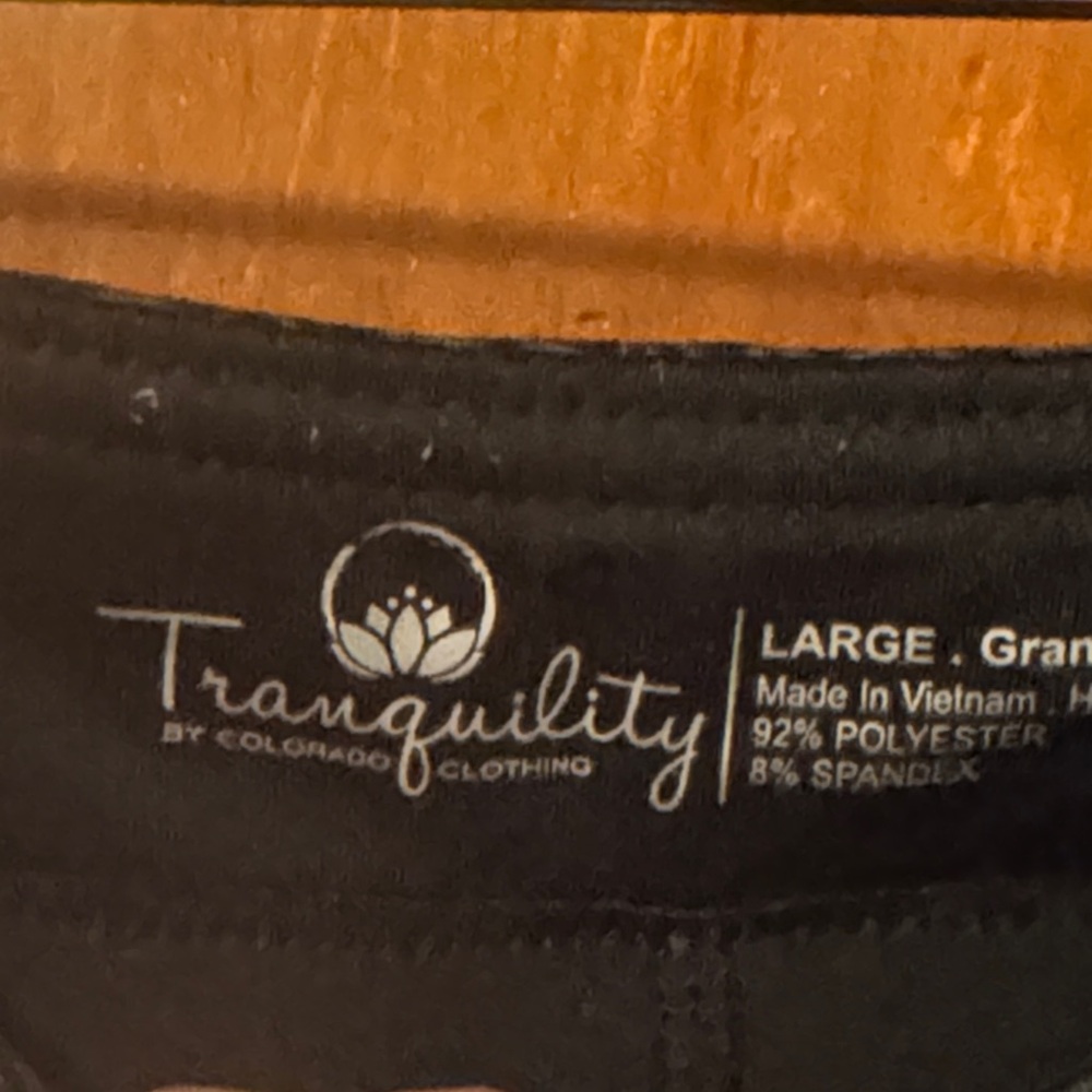Elegant Black Patterned Skort - Picture 6 of 8